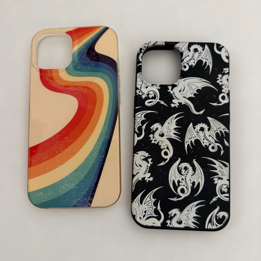 🇨🇦 PELA iPhone 14 black mythical dragons case 🐉